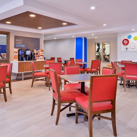 Holiday Inn Express & Suites Selma By Ihg Dış mekan fotoğraf