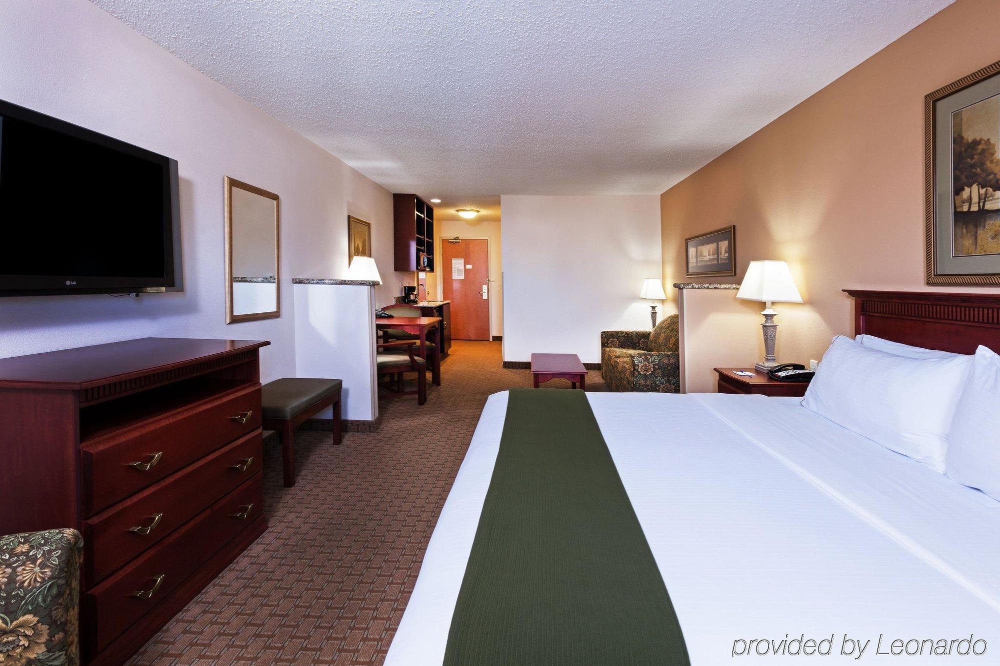 Holiday Inn Express & Suites Selma By Ihg Dış mekan fotoğraf